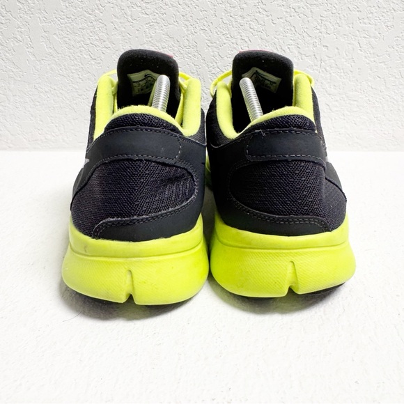 Nike Dark Gray Neon Running Sneaker Men Sz 12 - Picture 7 of 11